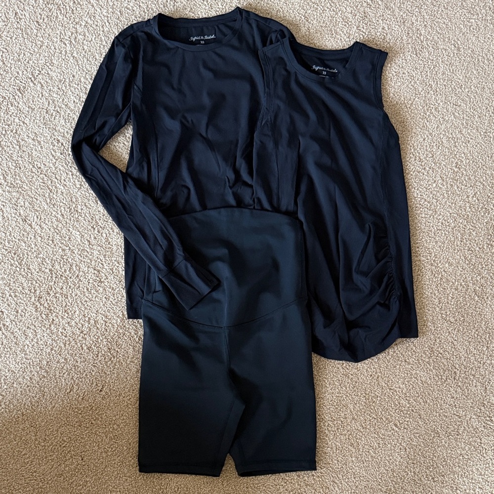 Ingrid & Isabel maternity workout bundle